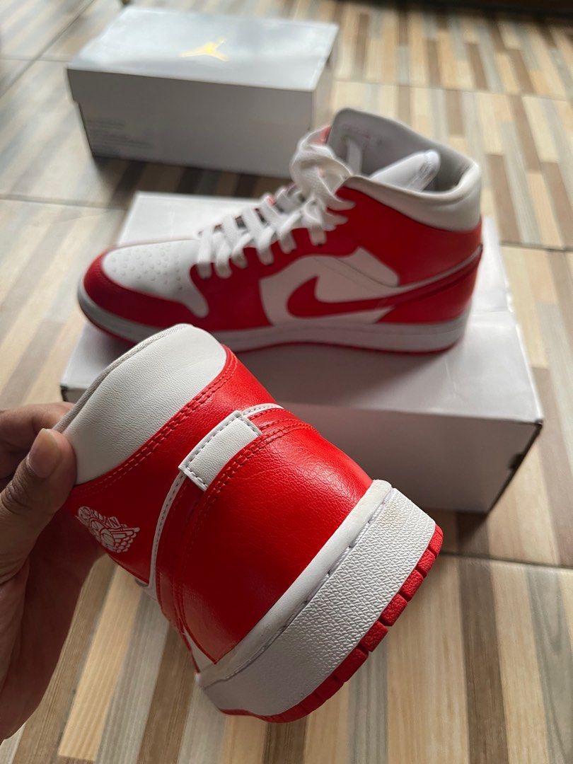 Nike Air Jordan 1 habanero red wmn, Women's Fashion, Women's Shoes on