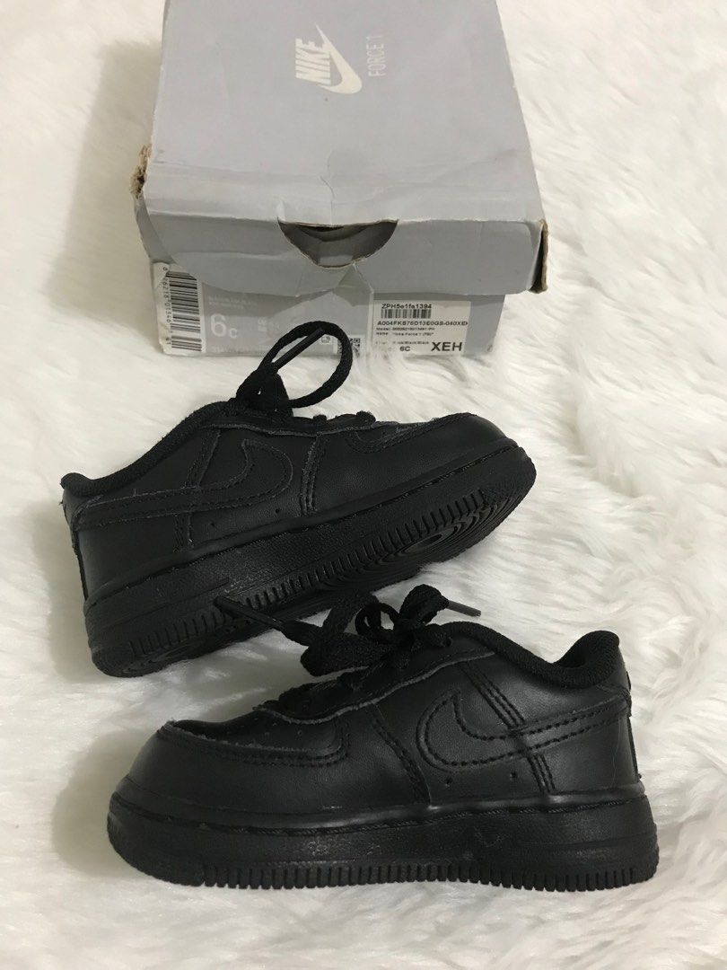 nike airforce triple black