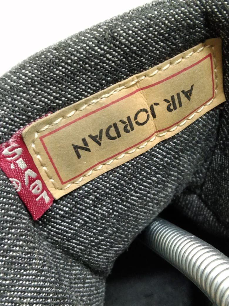 aj4 levis