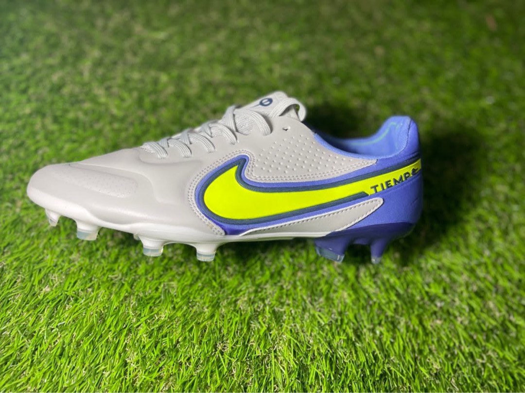 nike defender boots