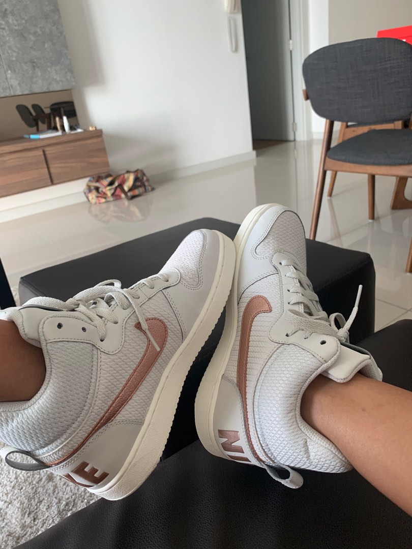 Nike court borough gold clearance