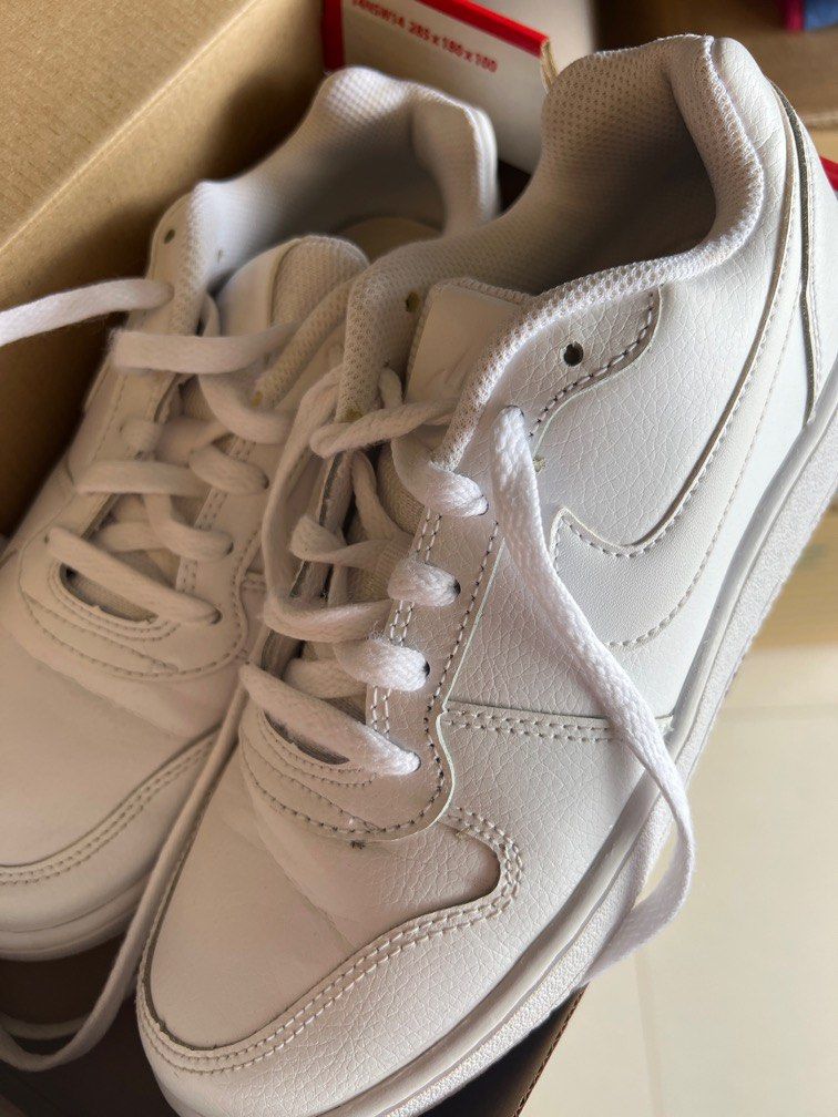trendy white nike sneakers womens