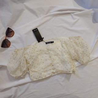 Off shoulder starry crop