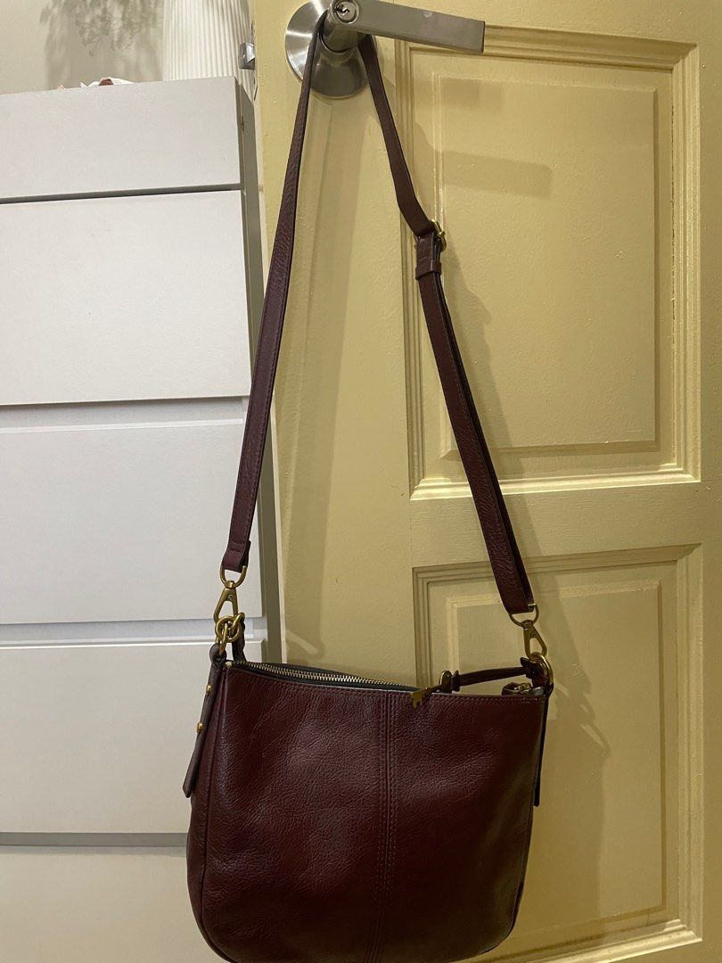 Sling bag fossil hotsell original