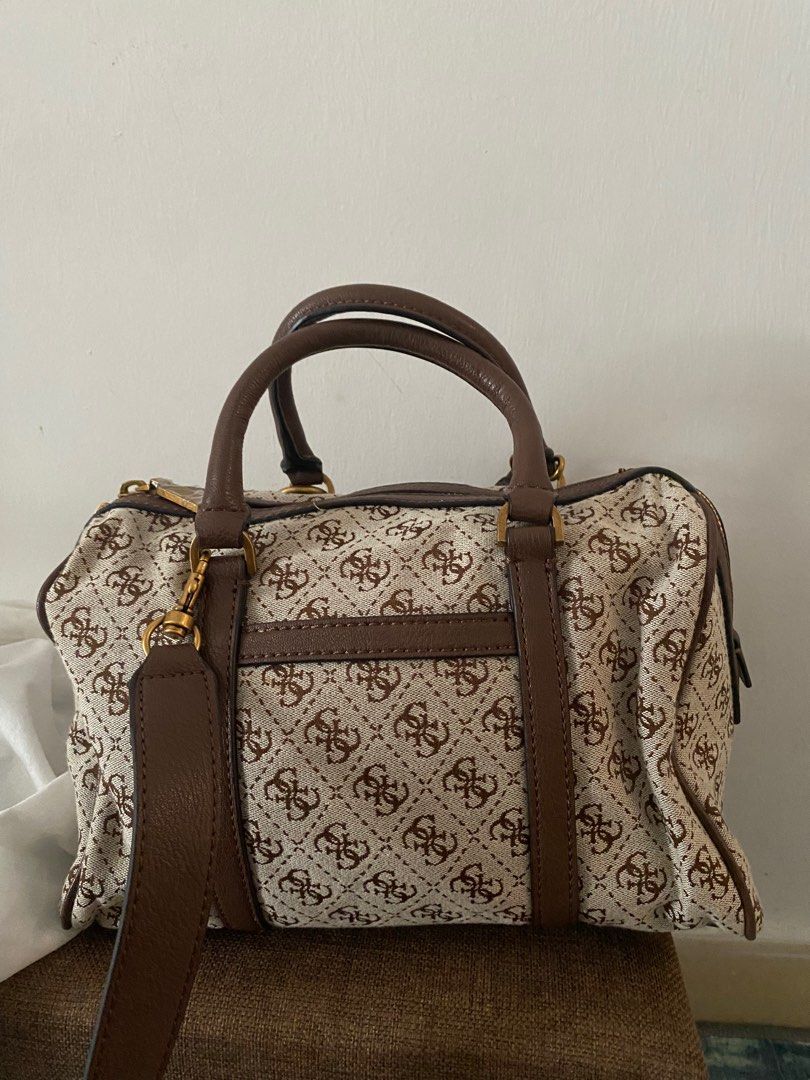 Guess vintage box satchel sales
