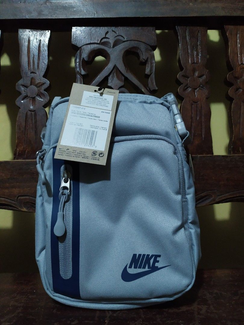 ORIGINAL NIKE SLING BAG, Men's Fashion, Bags, Sling Bags on Carousell