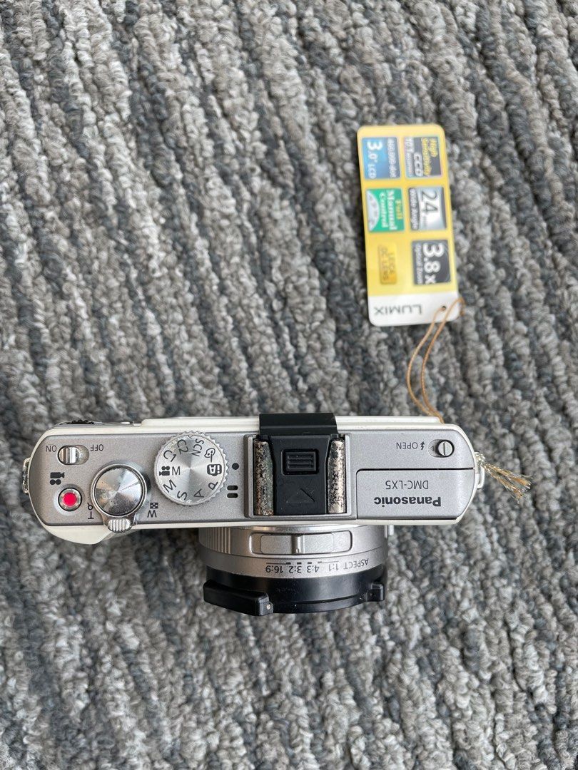 Panasonic LX5, Photography, Cameras on Carousell
