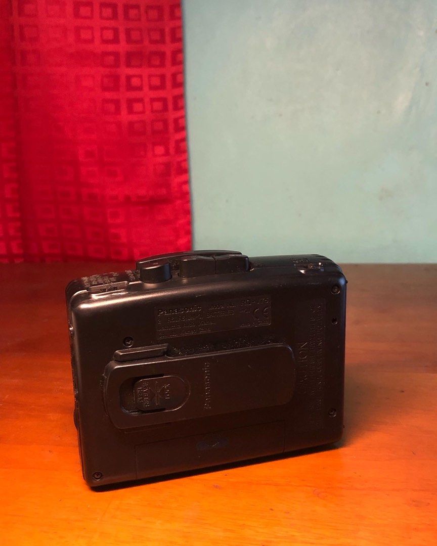Panasonic stereo cassette player RQV75 walkman, Audio, Portable Music