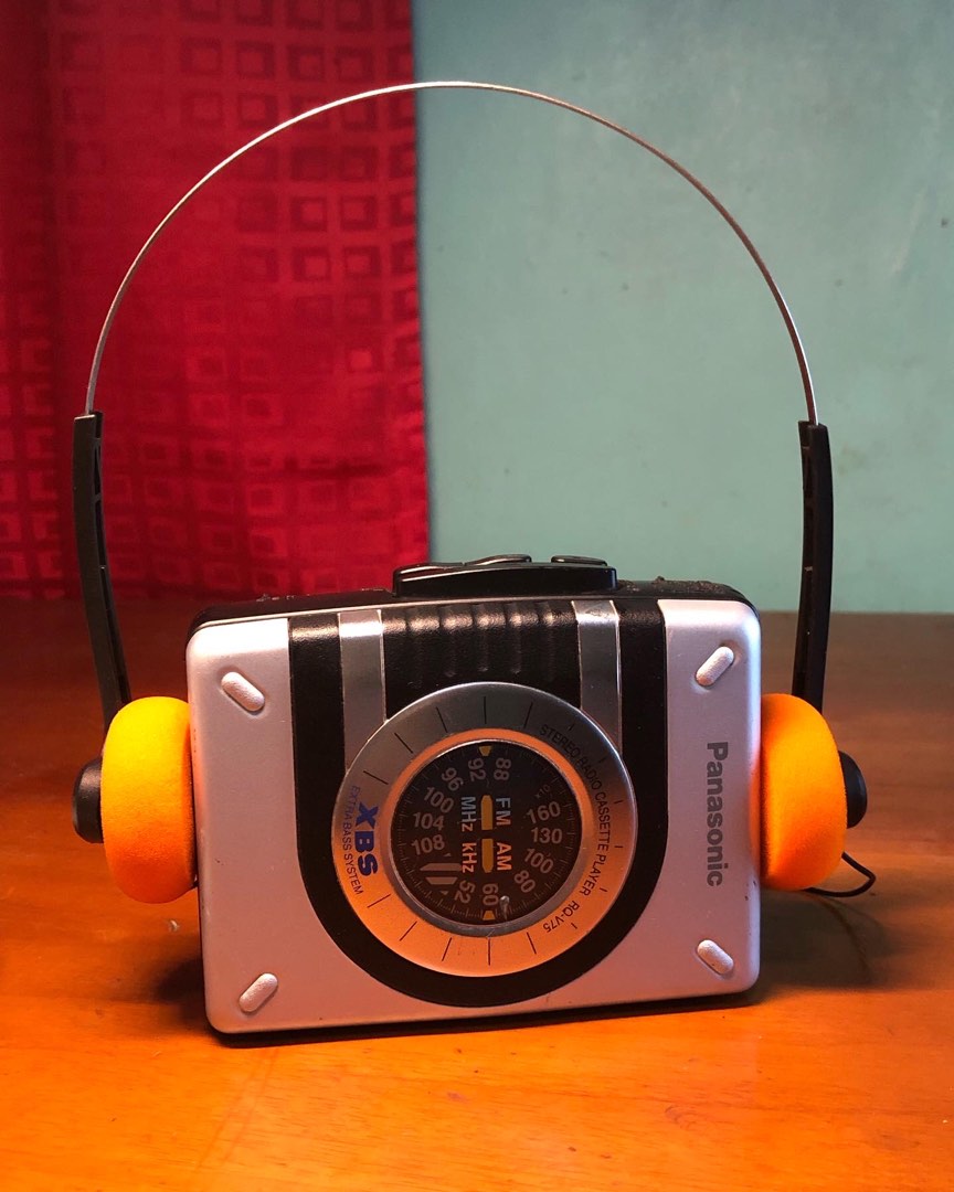 Panasonic stereo cassette player RQV75 walkman, Audio, Portable Music