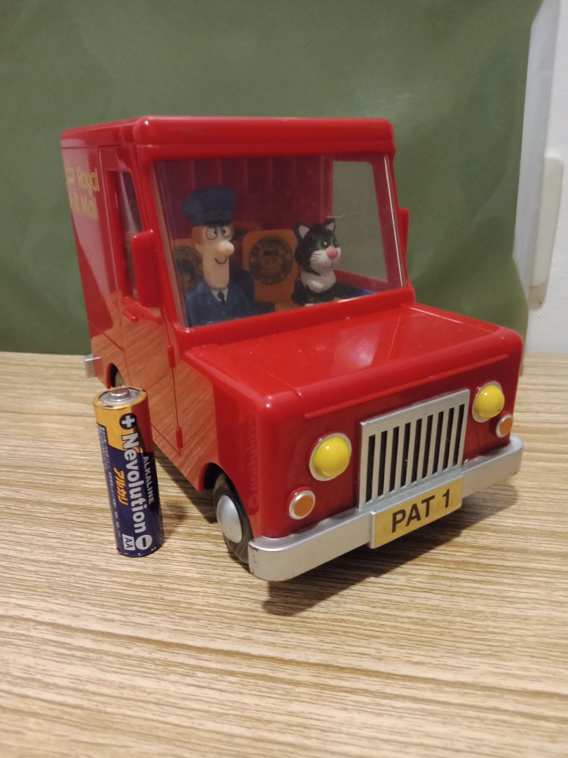 Postman Pat Car with Character Stamp, Hobbies & Toys, Memorabilia ...