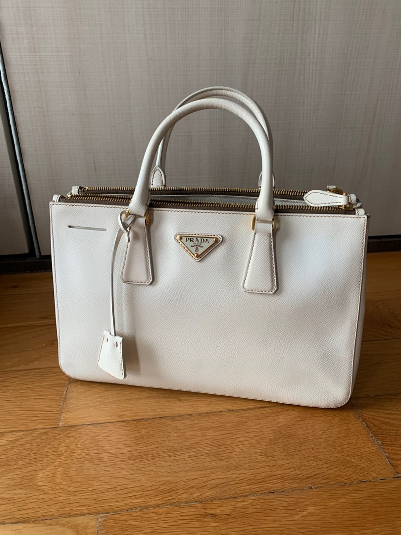 White prada clearance saffiano bag