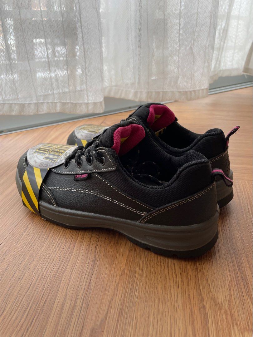 Best girl safety shoes store