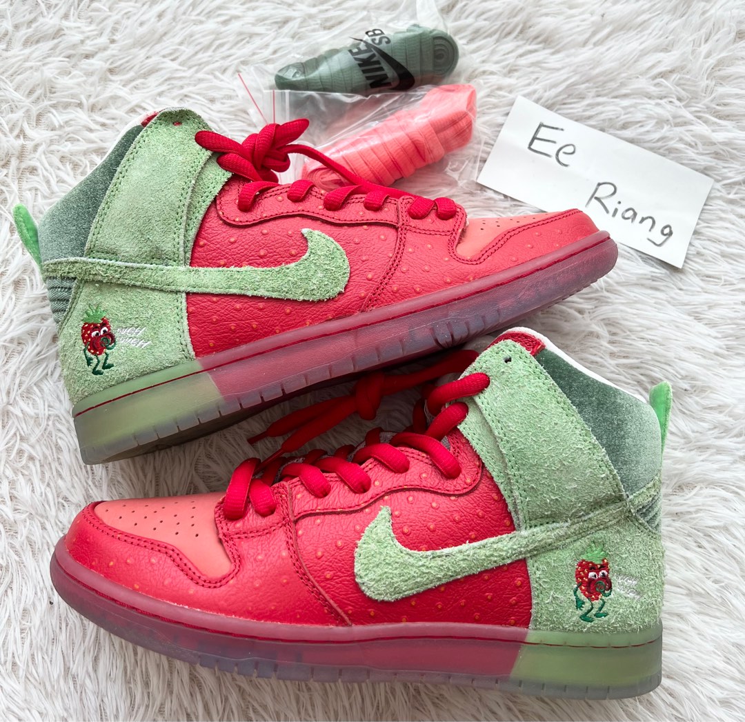 strawberry dunk high