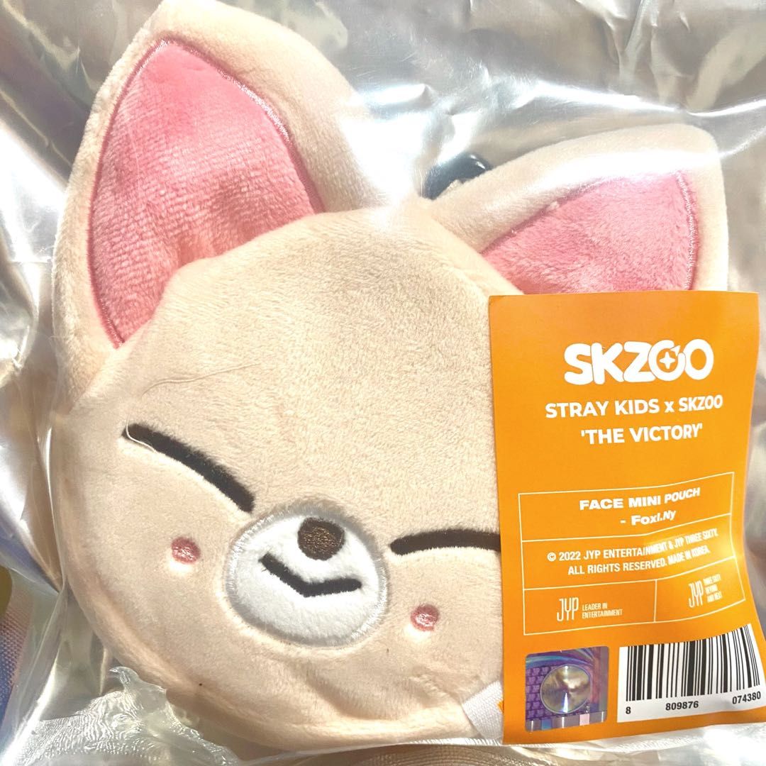 店内全品ﾎﾟｲﾝﾄ2倍!! FoxI.Ny skzoo クッション キーリング ぬいぐるみ