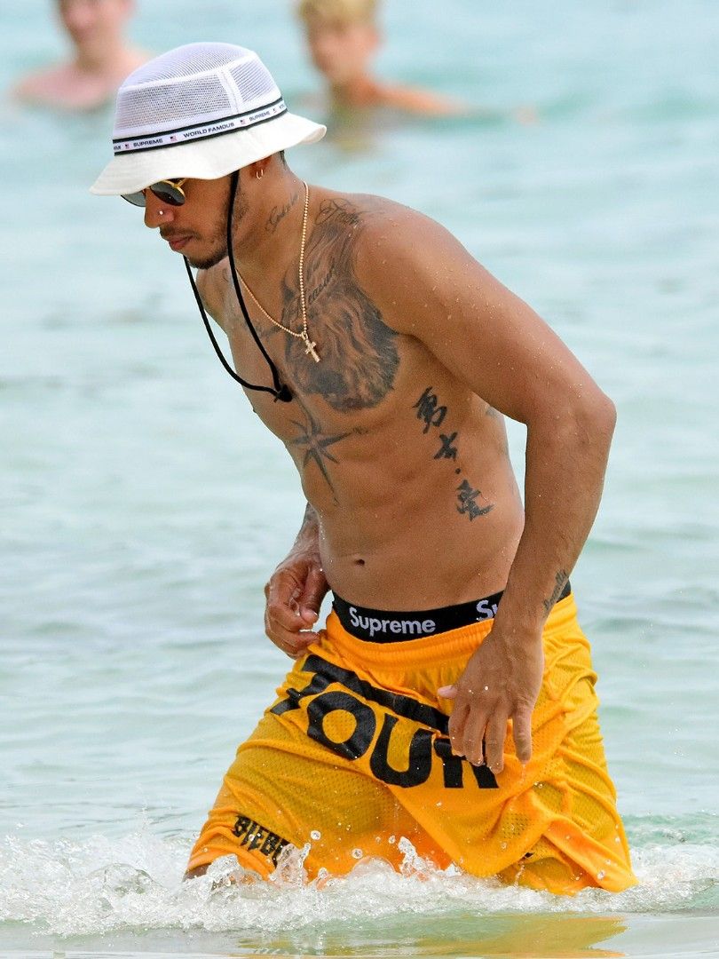 Supreme beach cheap hat