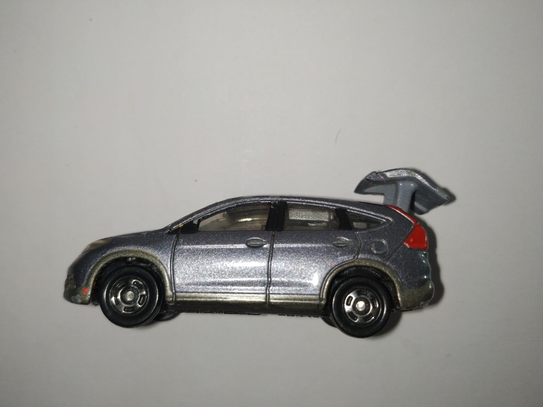 Tomica 118 Honda CR V Hobbies Toys Toys Games on Carousell