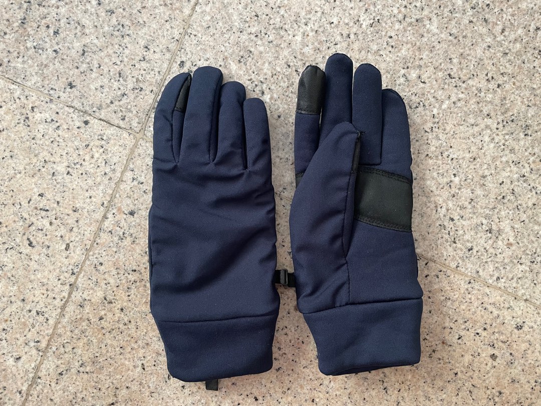 Uniqlo Navy Blue Winter Gloves, Women's Fashion, Watches & Accessories