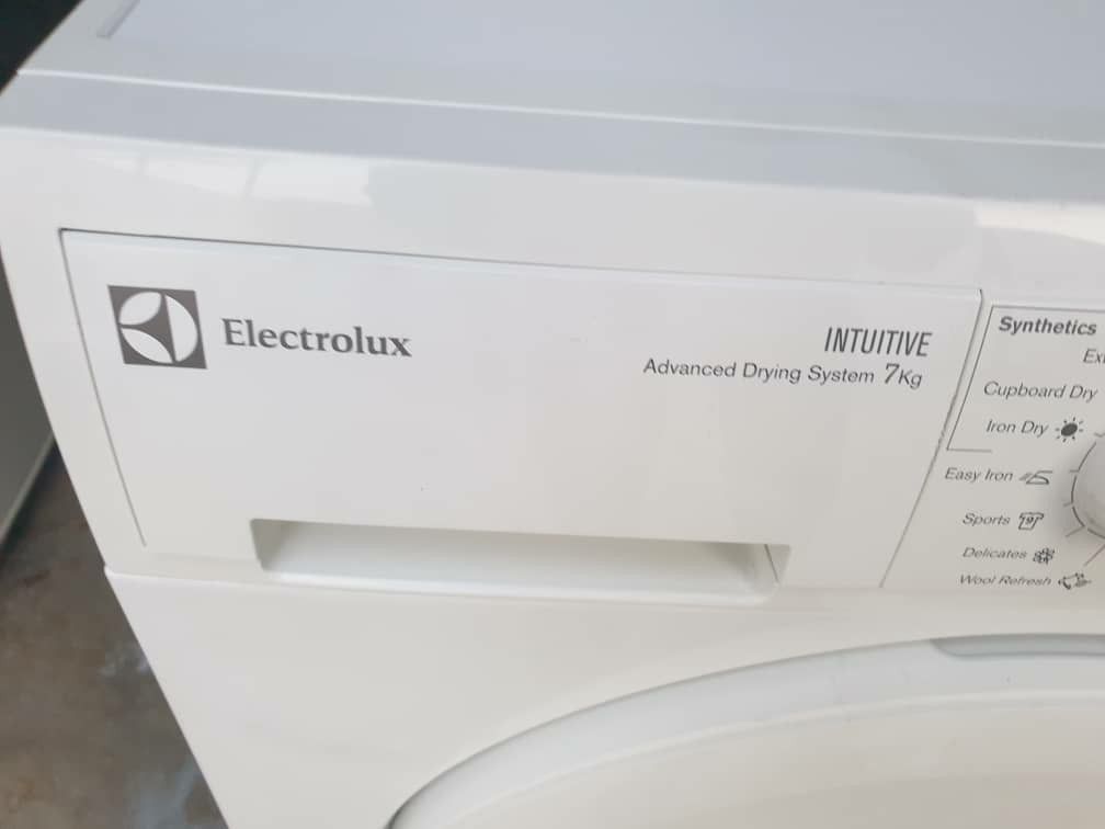 Used Electrolux digital condenser clothes dryer 7.0kg, condenser dryer