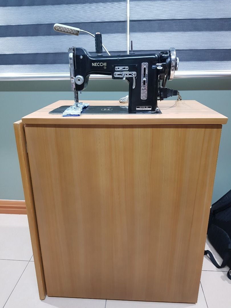 Vintage Necchi BU Nova (1953), Hobbies & Toys, Stationary & Craft