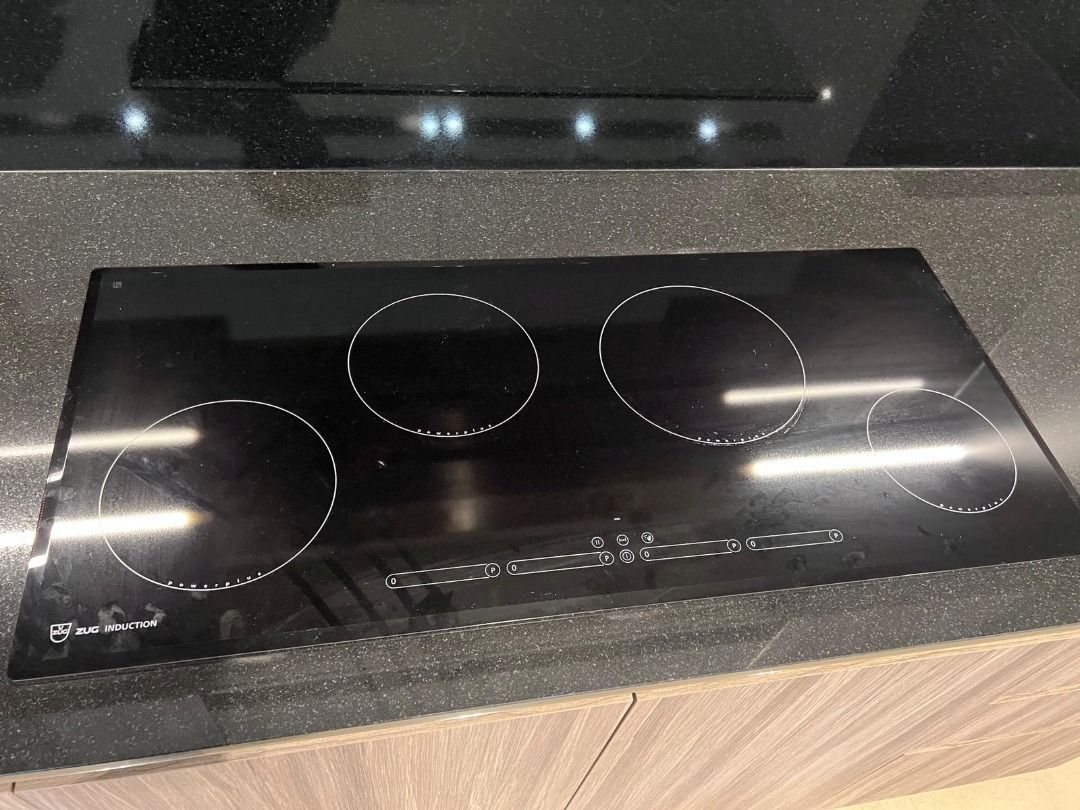 VZUG CookTop V4000 I904 Induction for SALES!, Furniture & Home Living