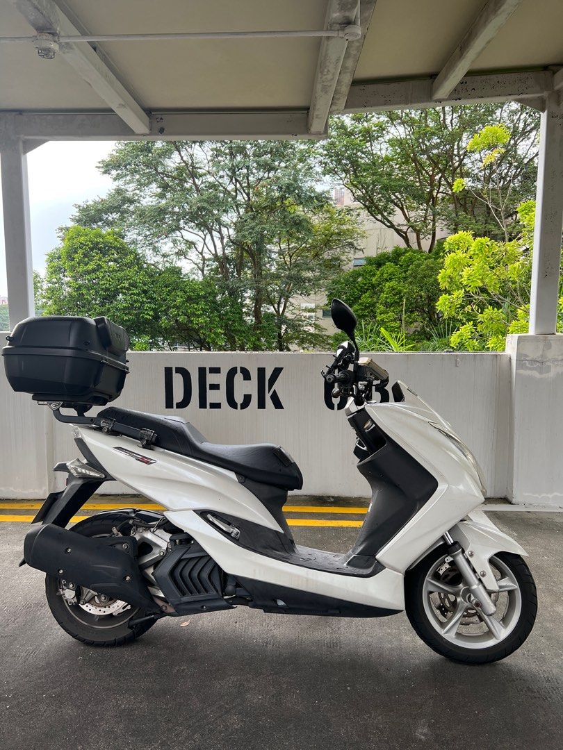 Majesty motorbike store