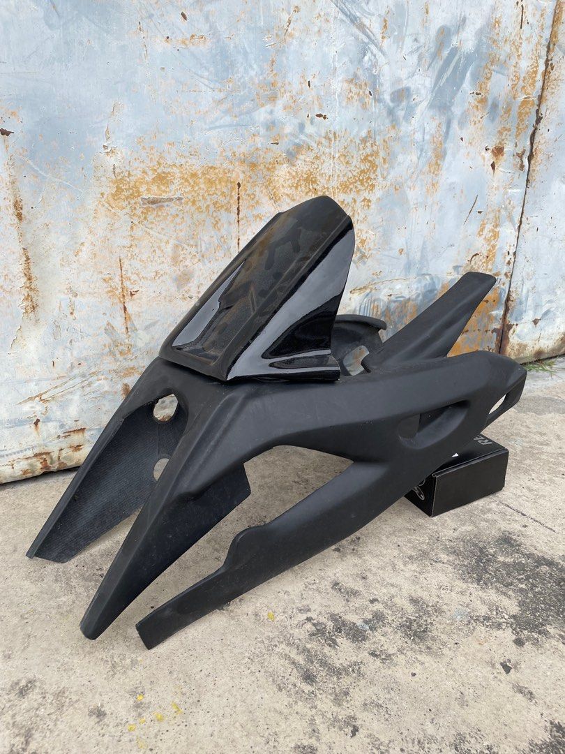 Cover arm r25 2025