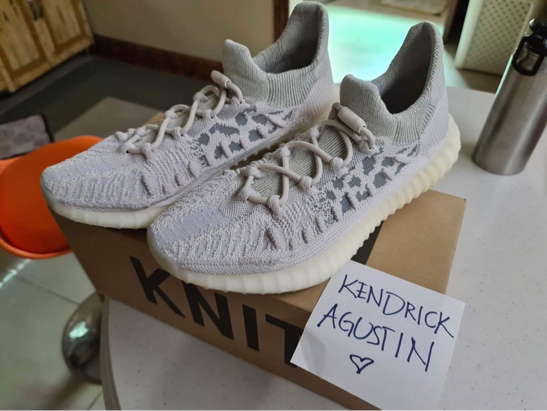 yeezy 350 calcite