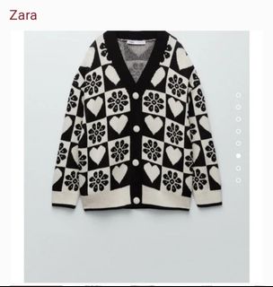 (Category: ) located in . Submitted by hypedclothing (Listing ID 1205891920, Image 1). Description: .