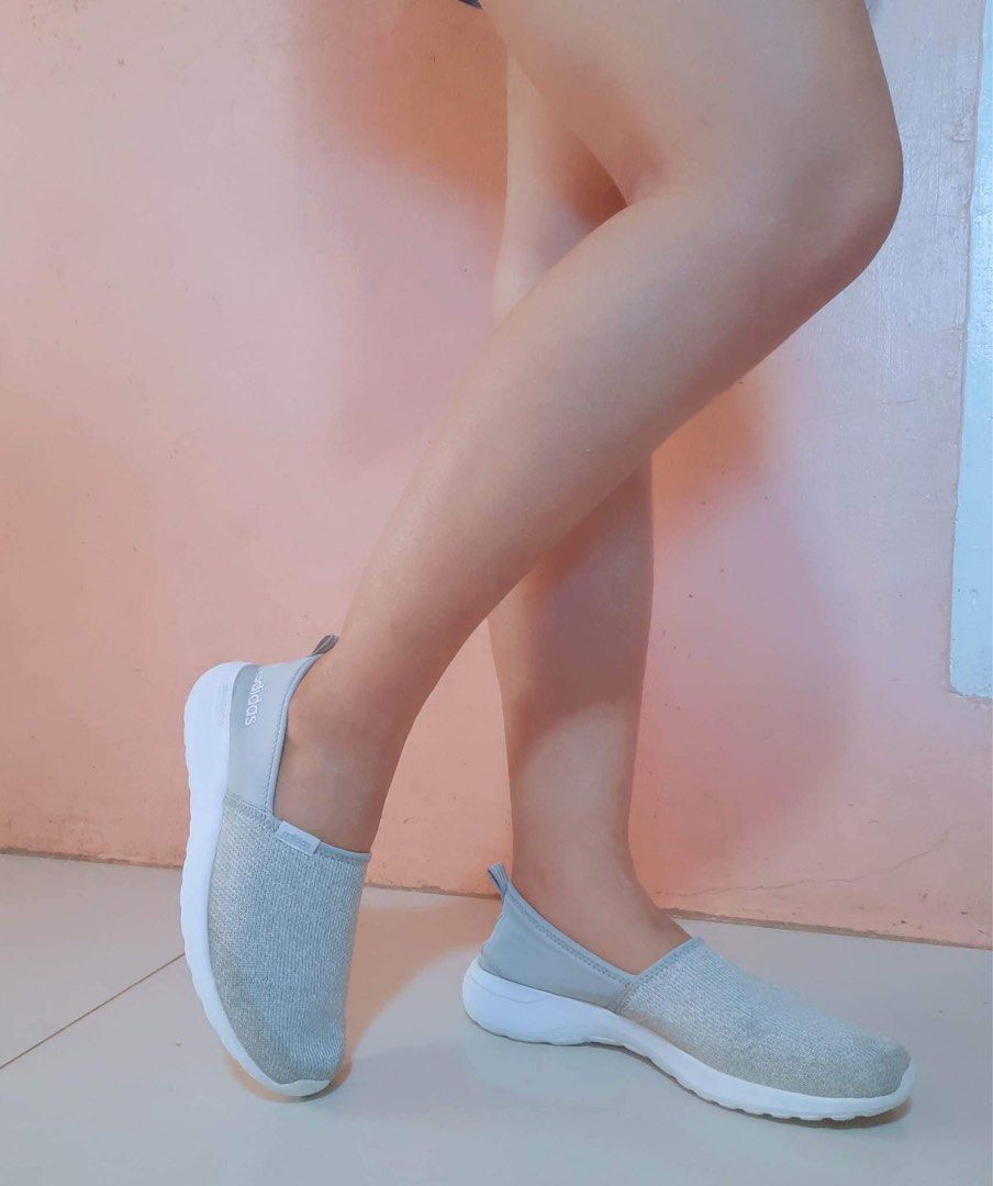 Adidas neo slip on us top