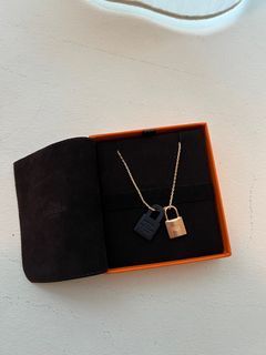 💯 Authentic Hermes O’Kelly necklace