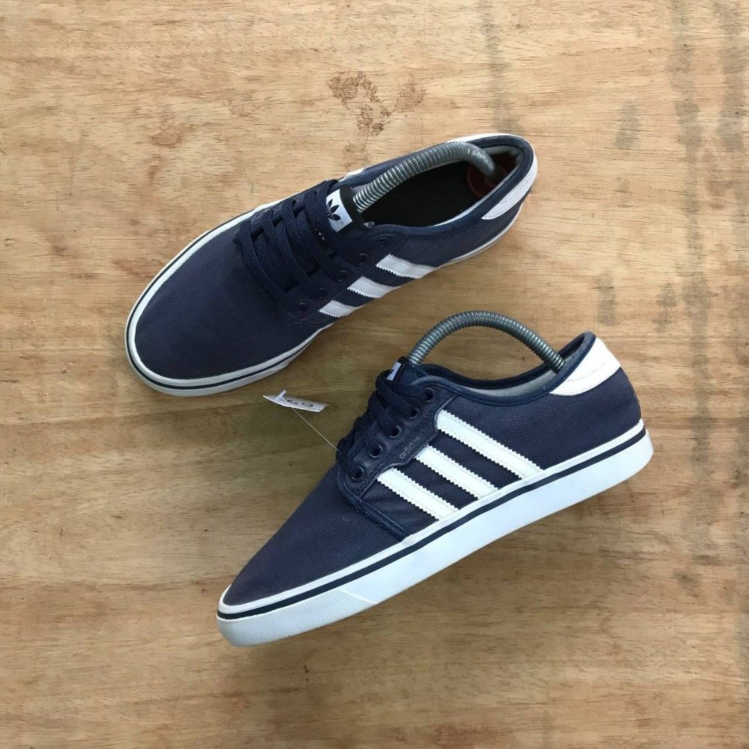 Adidas seeley navy blue hot sale