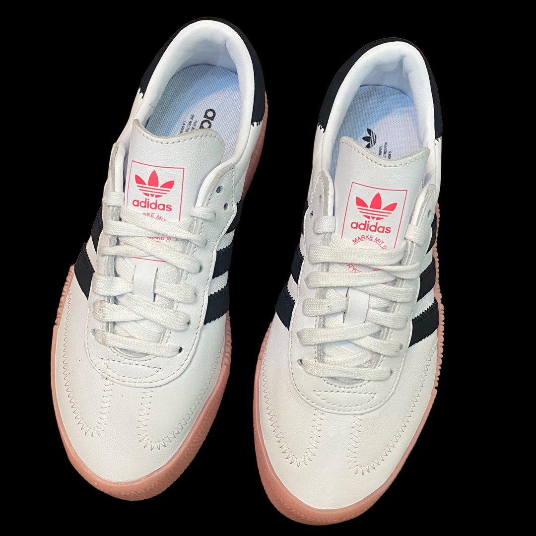 Adidas originals samba rose trainers with heart sales detail in white