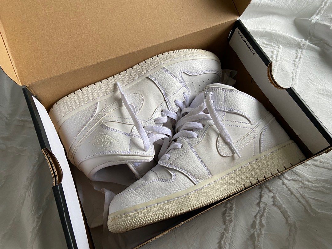 triple white mids