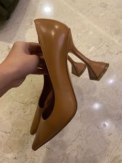 Amina Muaddi heels brown color, size 36 1/5