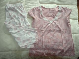 Baju tidur pink presence