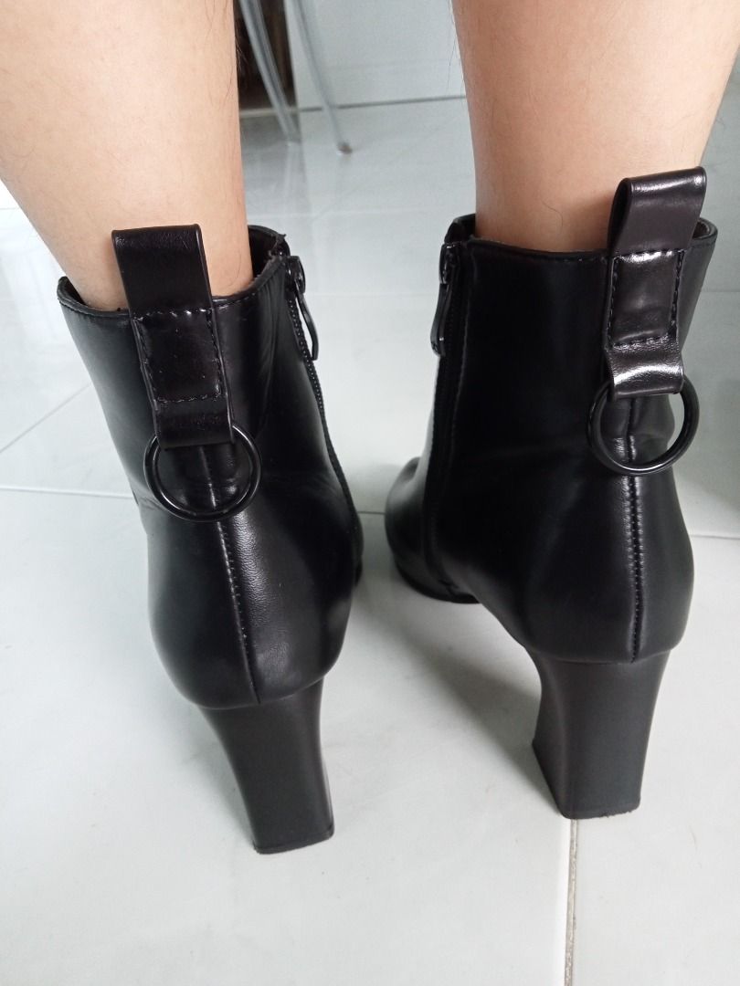 Zalora boots 2024