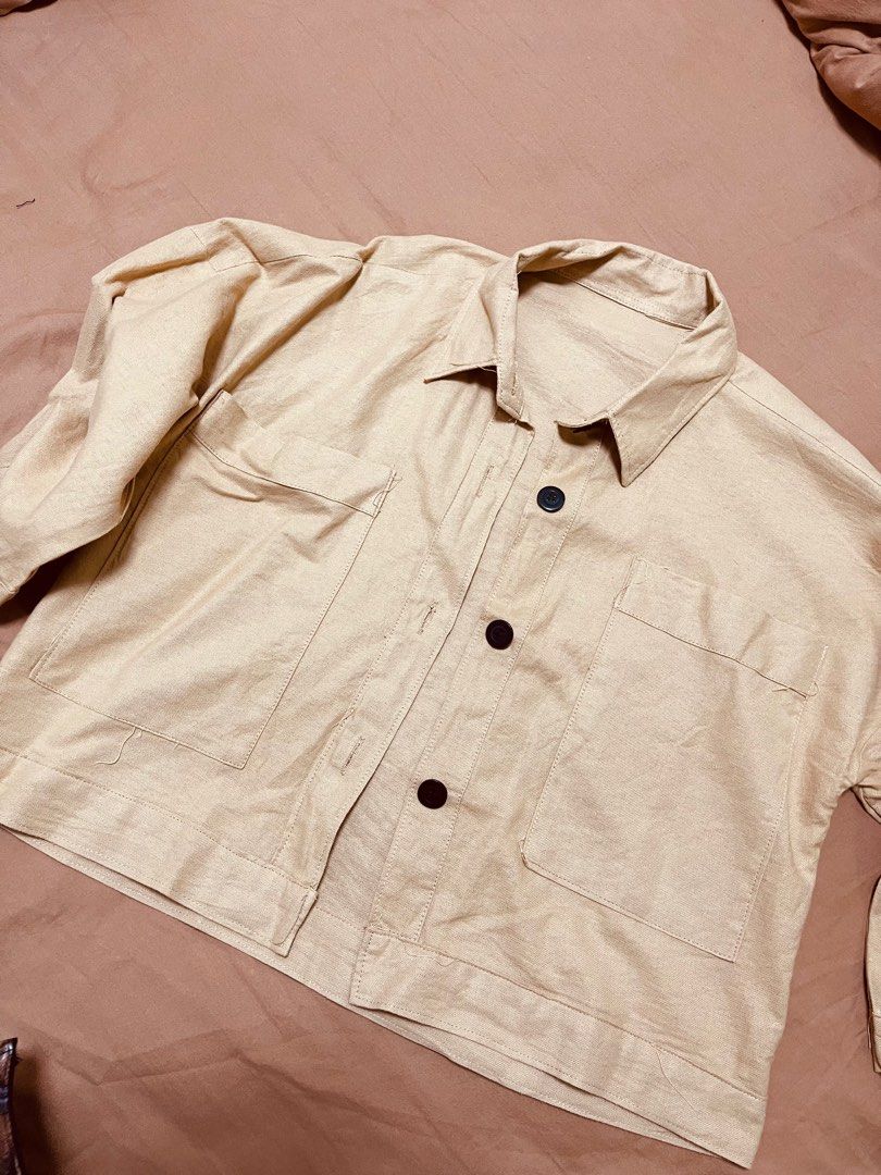 Button Down Top (Category: Shirts) located in Singapore. Submitted by tashhh. (Listing ID 1206277948, Image 1). Description: Brand new not worn before. Sleeve is slightly longer than average. .