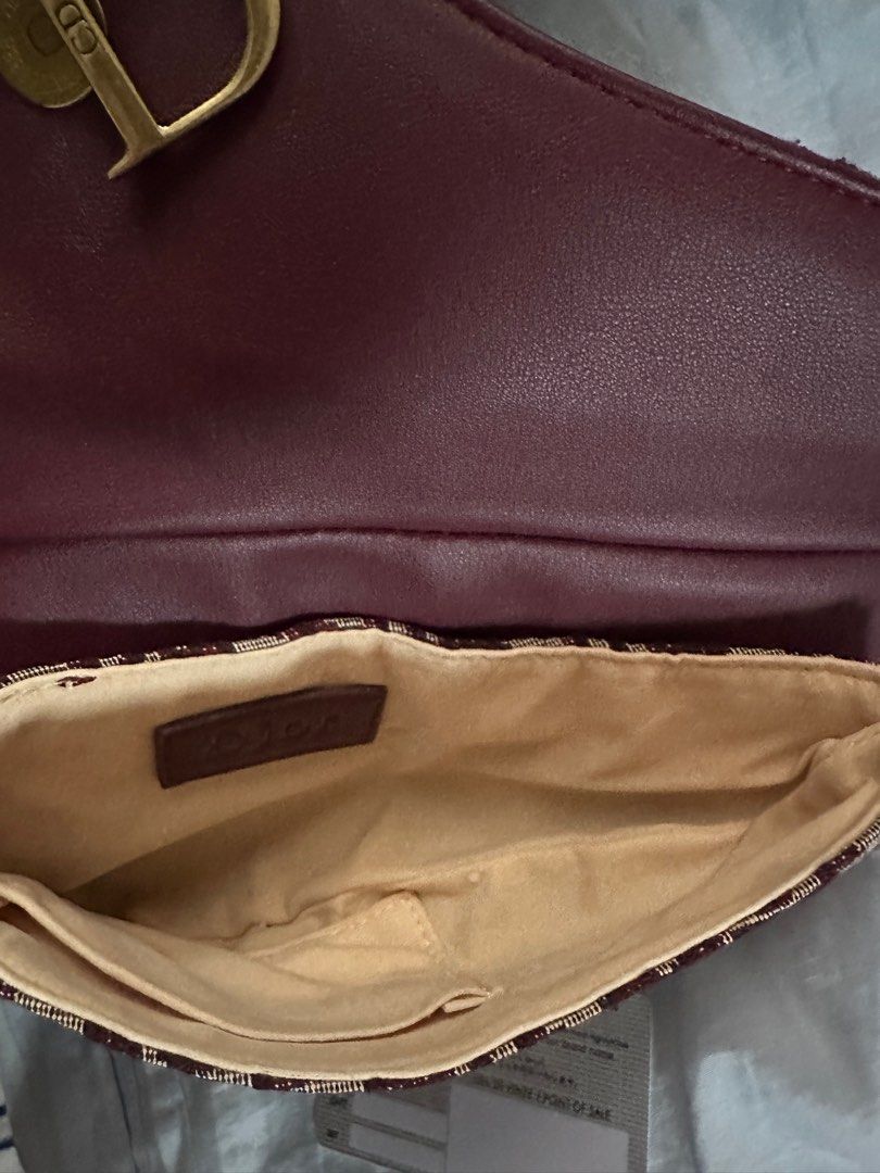 Christian Dior Belt Bag (Category: Luxury Bags & Wallets) located in Manila. Submitted by macsony (Listing ID 1206175925, Image 3). Description: .