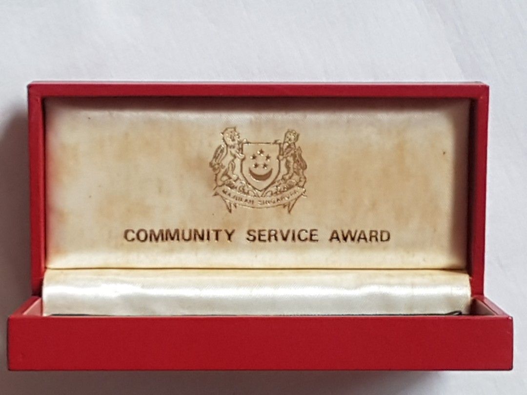 Community Service Award 10 Years Full Size Medal & Collar Pin, Hobbies ...