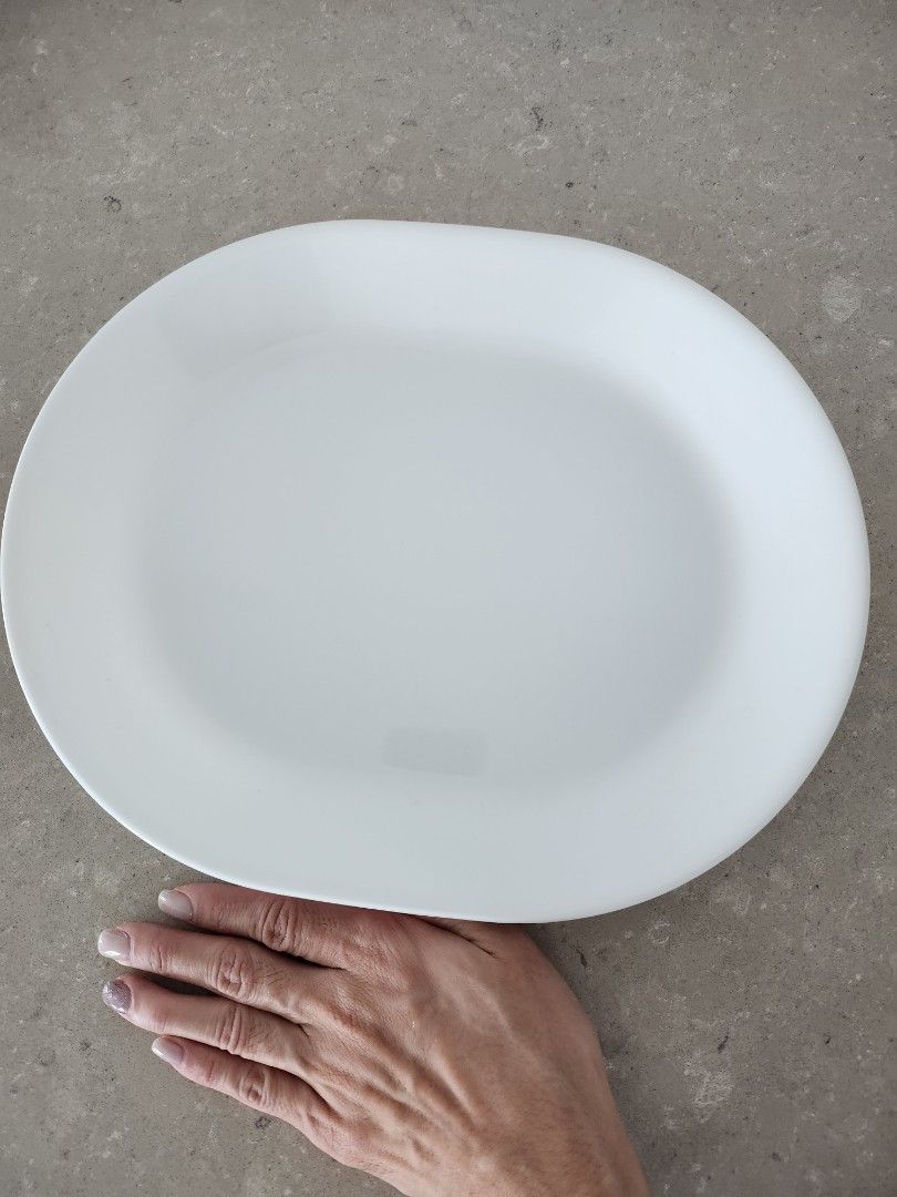 Corelle Plates (made in USA), Furniture & Home Living, Kitchenware