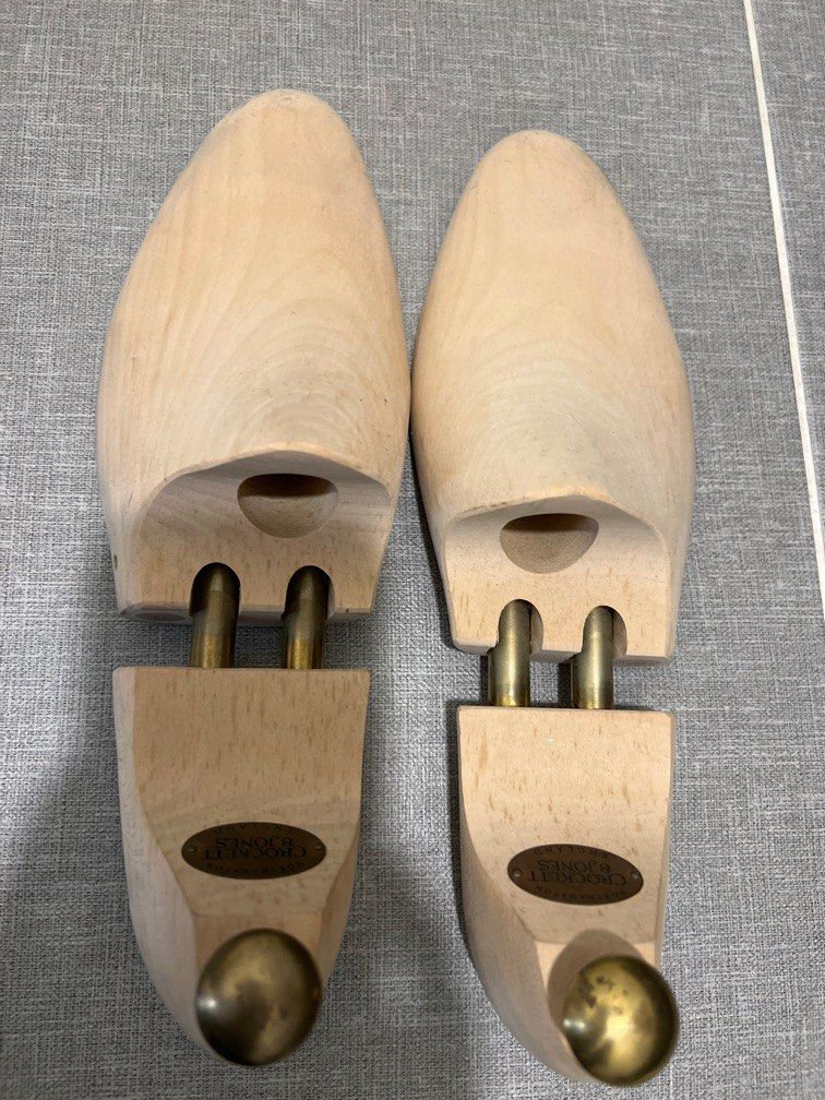 Crockett and jones shoe trees top