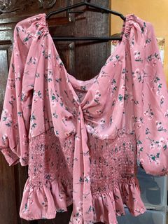 Dainty looking floral top