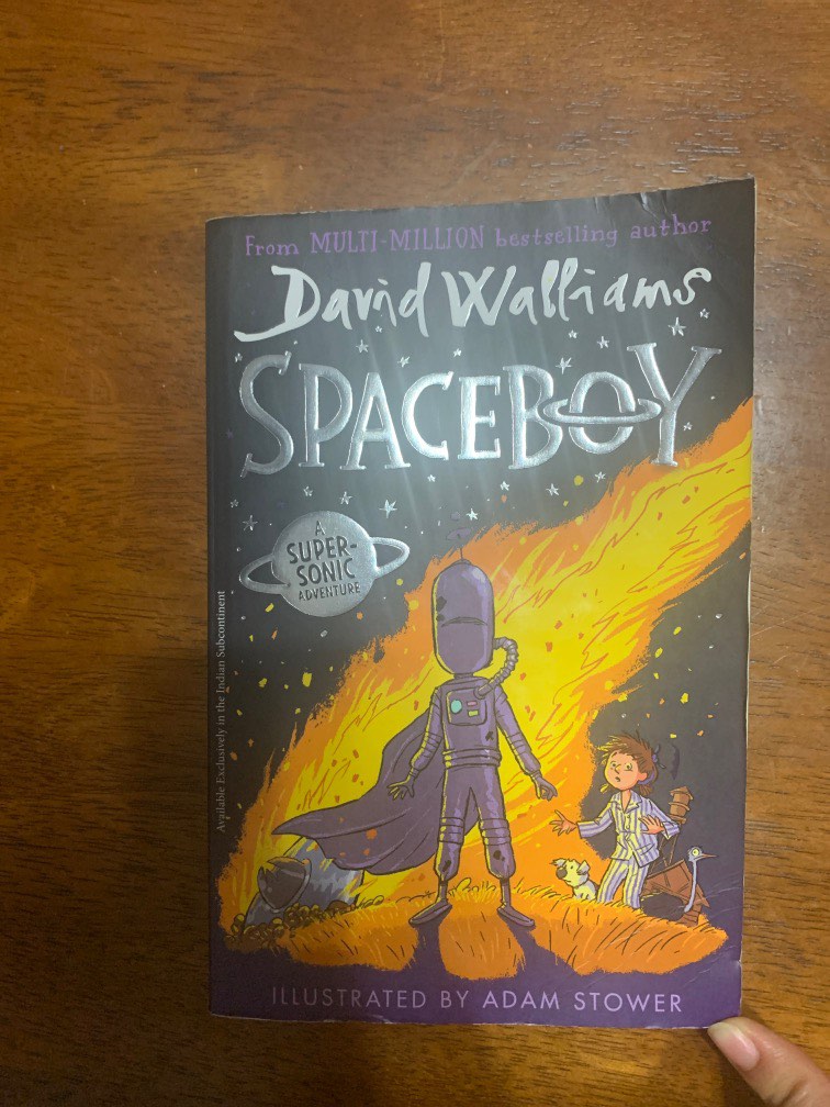 David　Walliams　Carousell　new　Non-Fiction　book:　Magazines,　Toys,　Spaceboy　(released　2022),　Hobbies　Books　Fiction　on