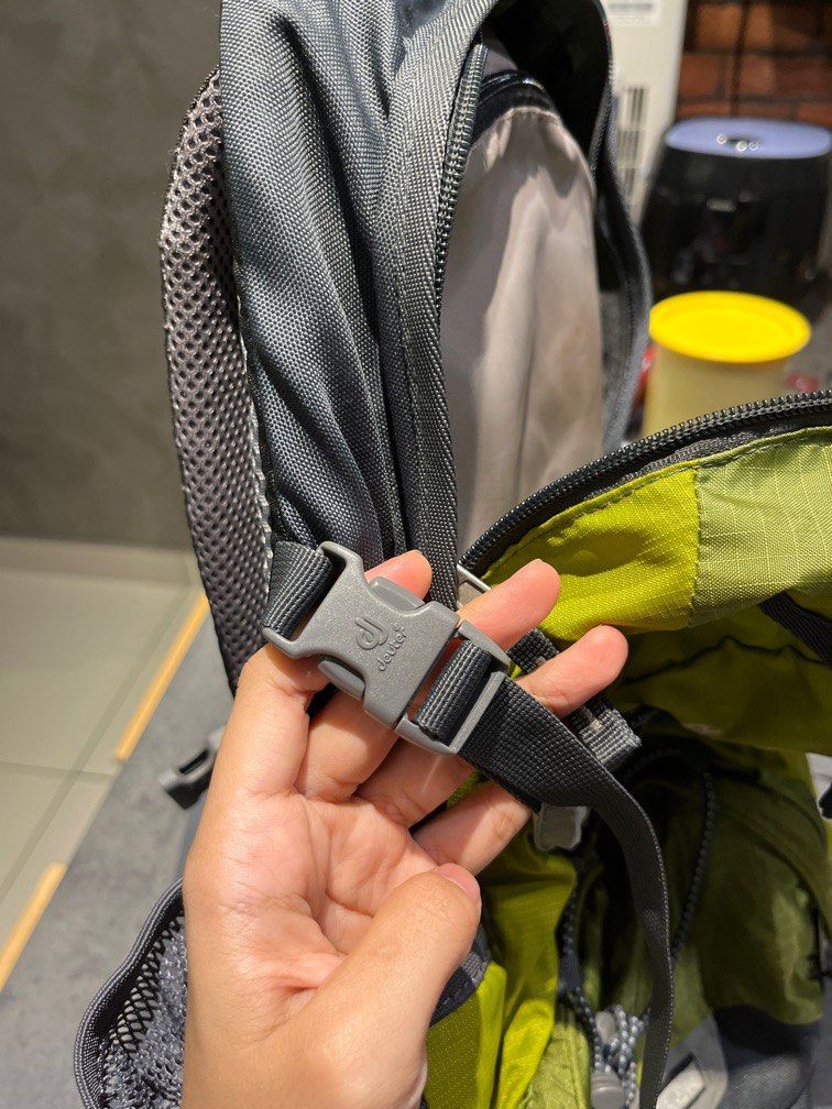 Deuter spider 30 Men s Fashion Bags Backpacks on Carousell