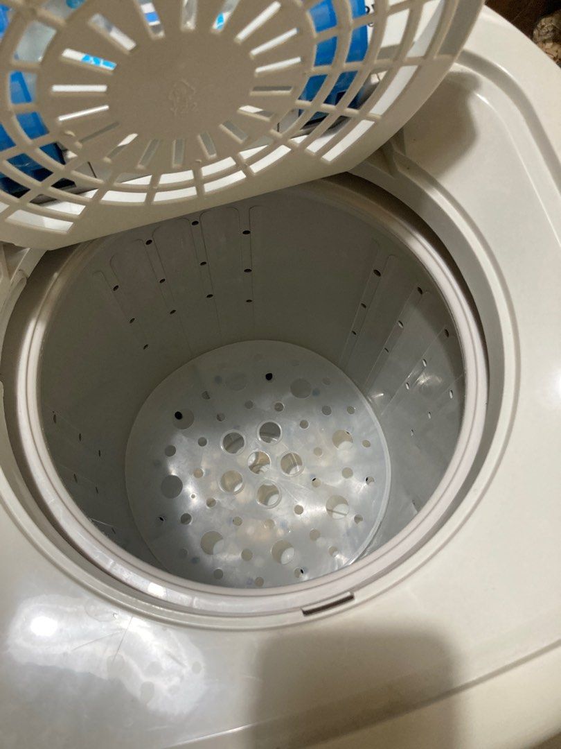 Dryer 6.5kg American Home, TV & Home Appliances, Washing Machines and Dryers on Carousell