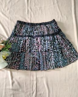Floral skirt ( not zara, mango, h&m, stradivarius )