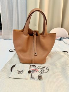 Hermes picotin 22 in Gold. U stamp