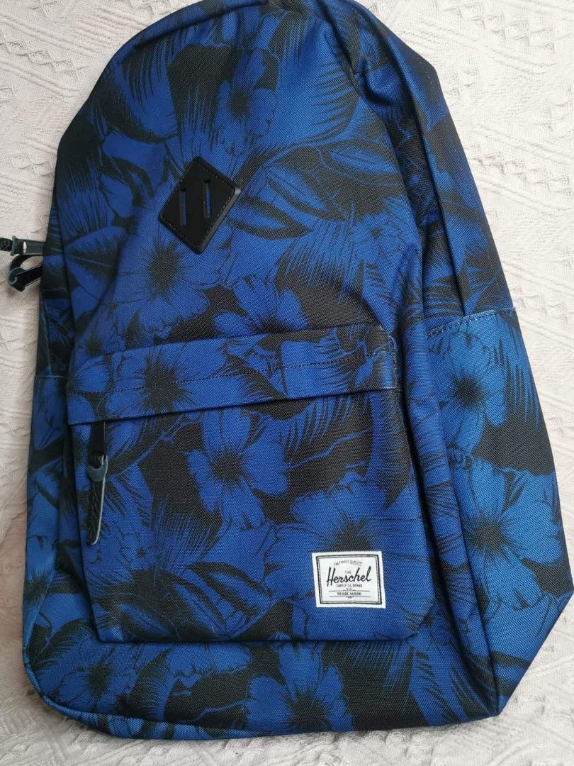 Herschel backpack, Men's Fashion, Bags, Backpacks on Carousell