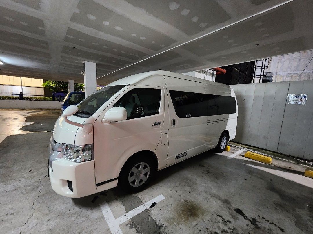 Hiace Commuter High Roof Rental62872685768195113