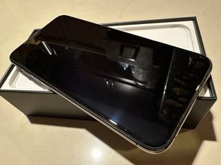iPhone 11 Pro Max 64GB Space Grey (Globe locked)